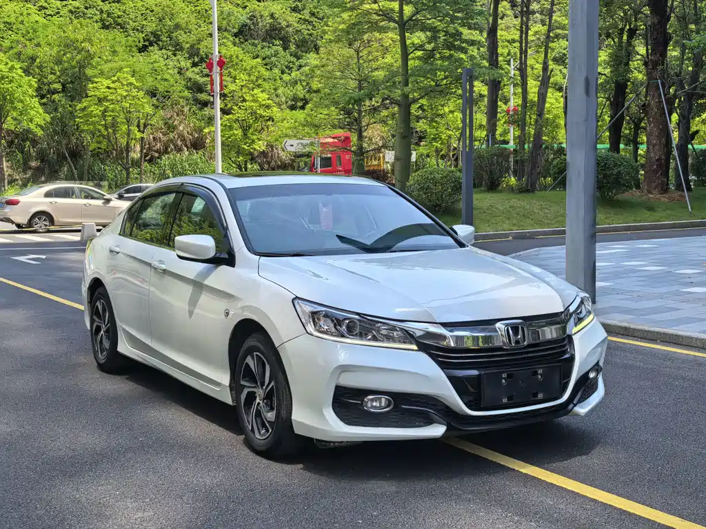 Honda Accord 2016 2.0L Elite
