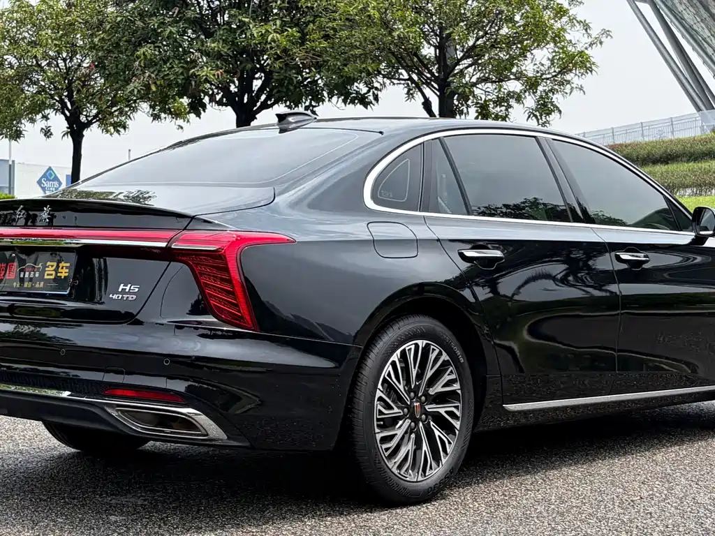 Hongqi Hongqi H5 — миниатюра 6