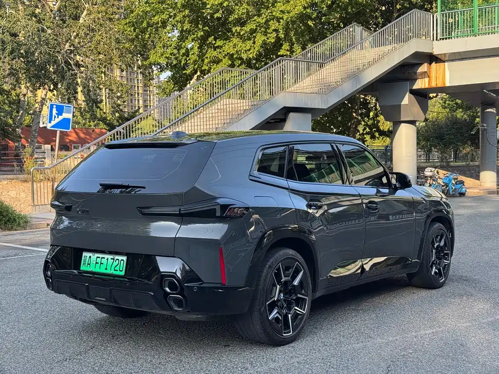 BMW XM — миниатюра 6