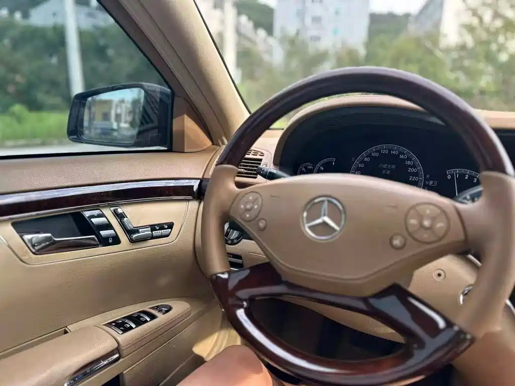 Mercedes-Benz S-Class — миниатюра 19