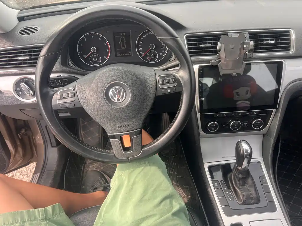 Volkswagen Passat — миниатюра 13