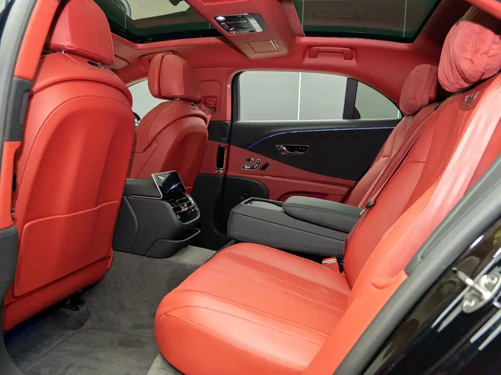 Bentley Flying Spur — миниатюра 12