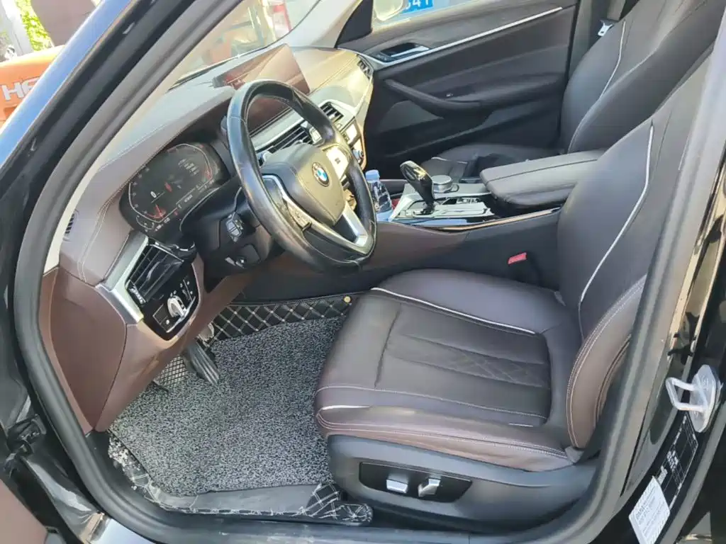 BMW 5 Series — миниатюра 15