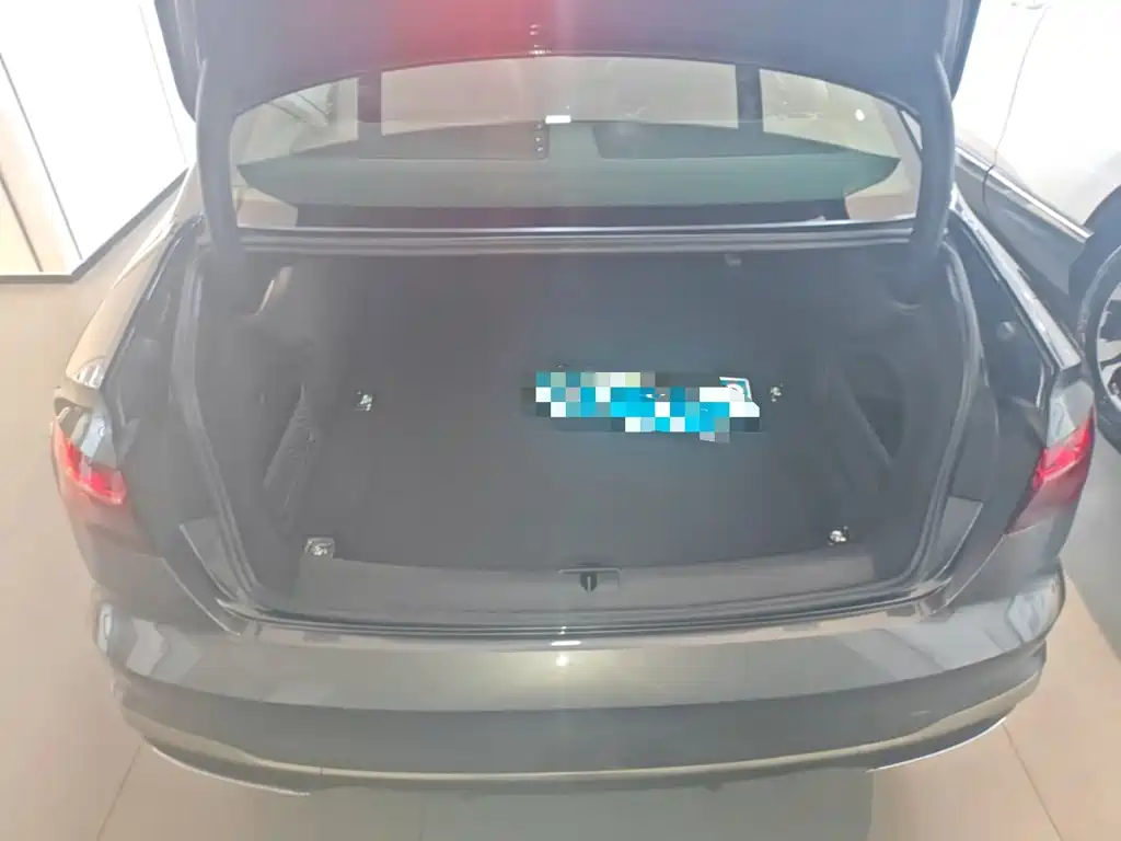 Audi A4L — миниатюра 19