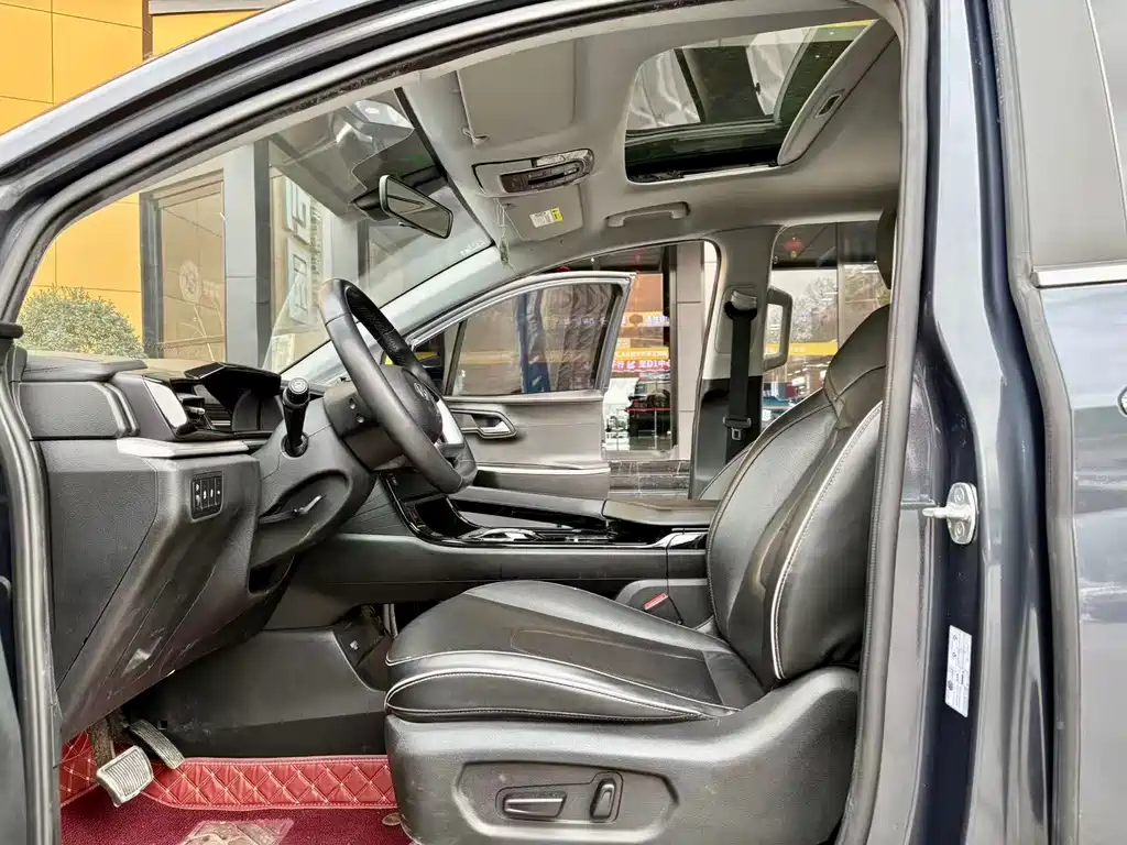 Hyundai Custo 2021 270TGDi Luxury LUX