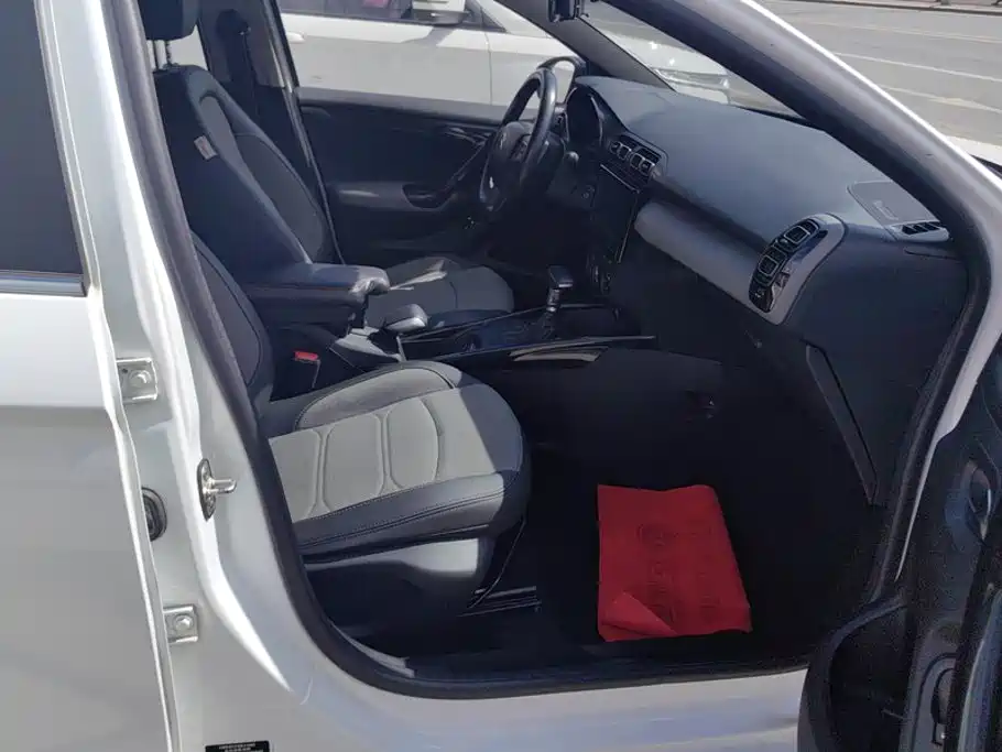 Citroen C3-XR — миниатюра 8
