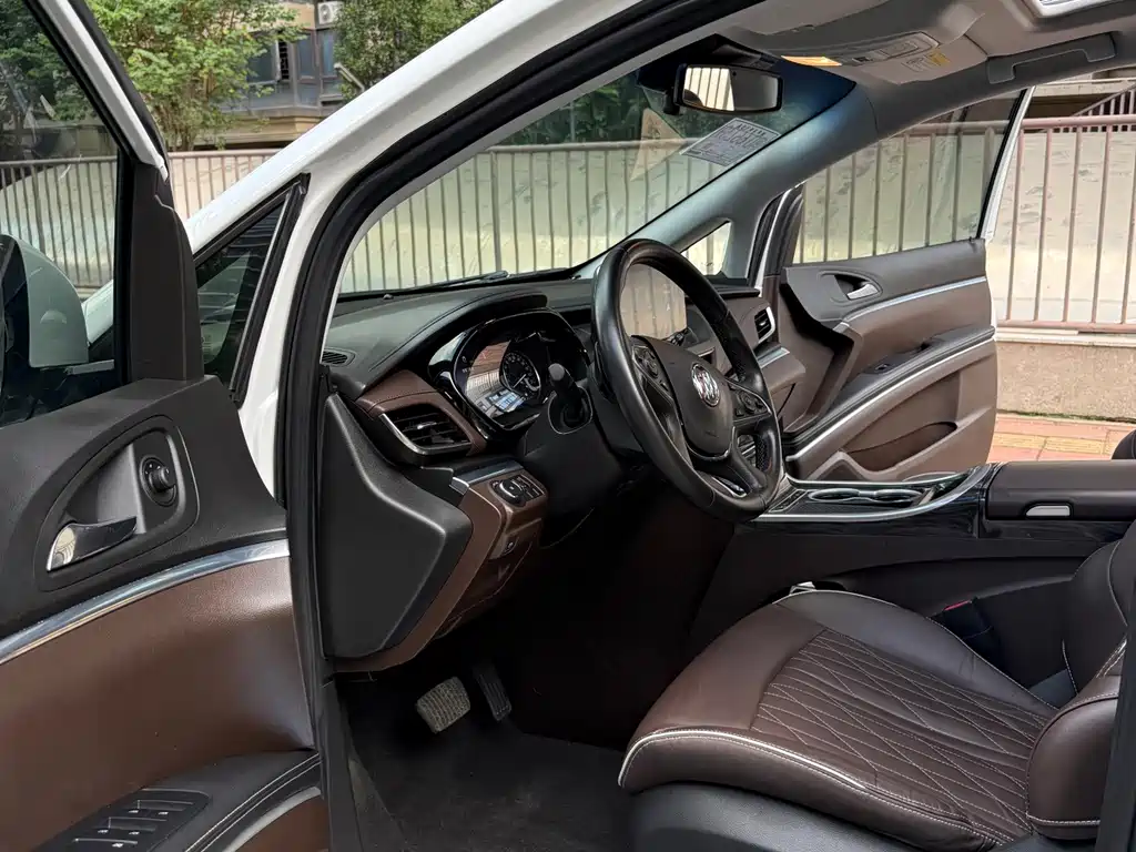 Buick GL8 — миниатюра 15