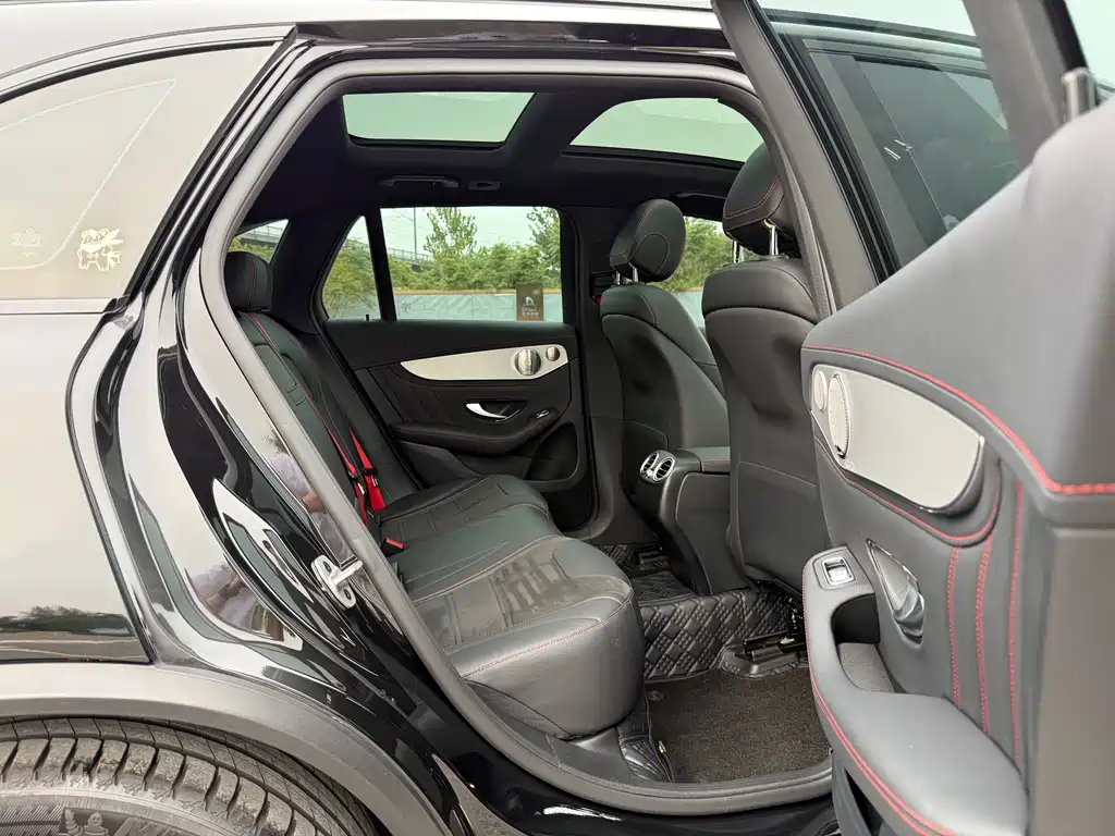 Mercedes-Benz GLC AMG — миниатюра 16