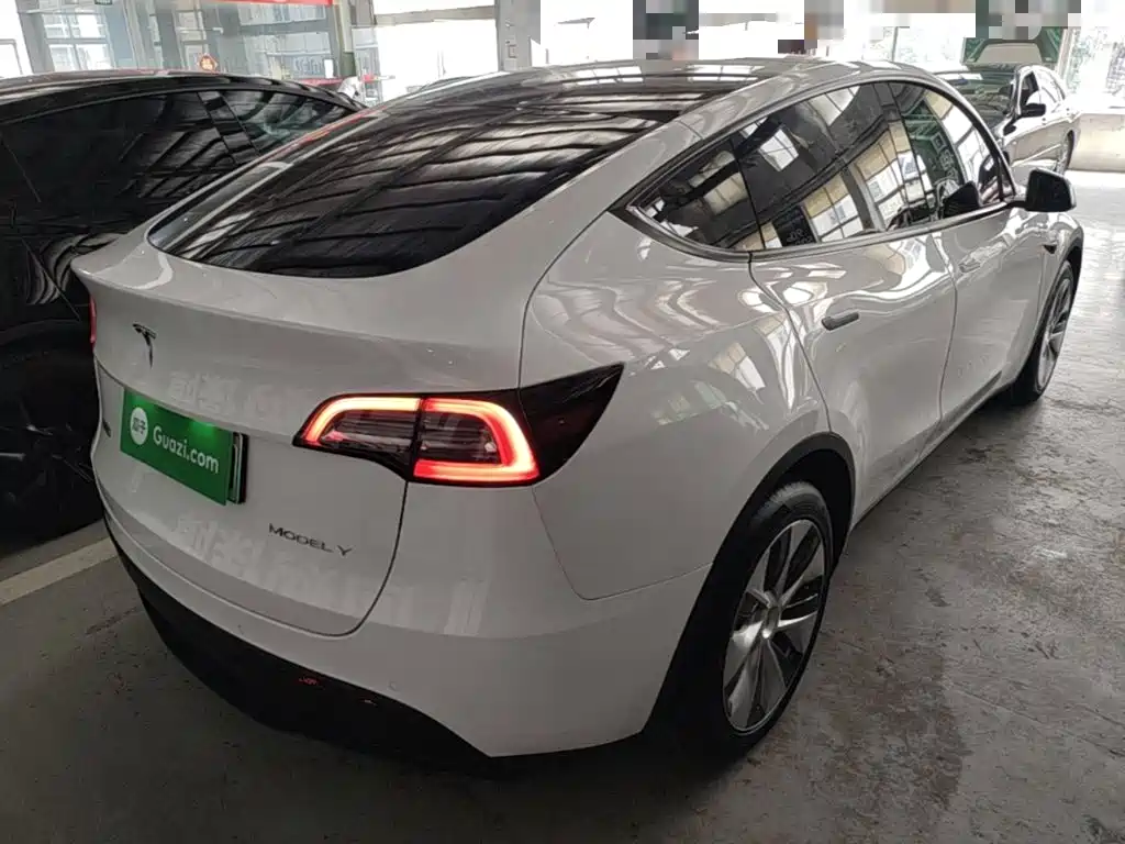 Tesla Model Y 2021 3D7