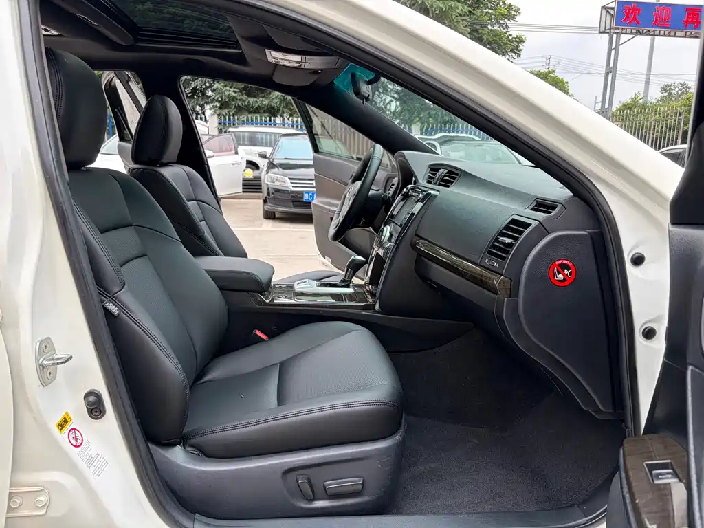 Toyota Reiz 2.5V Fashion Sharp Navigation Edition, фото 6