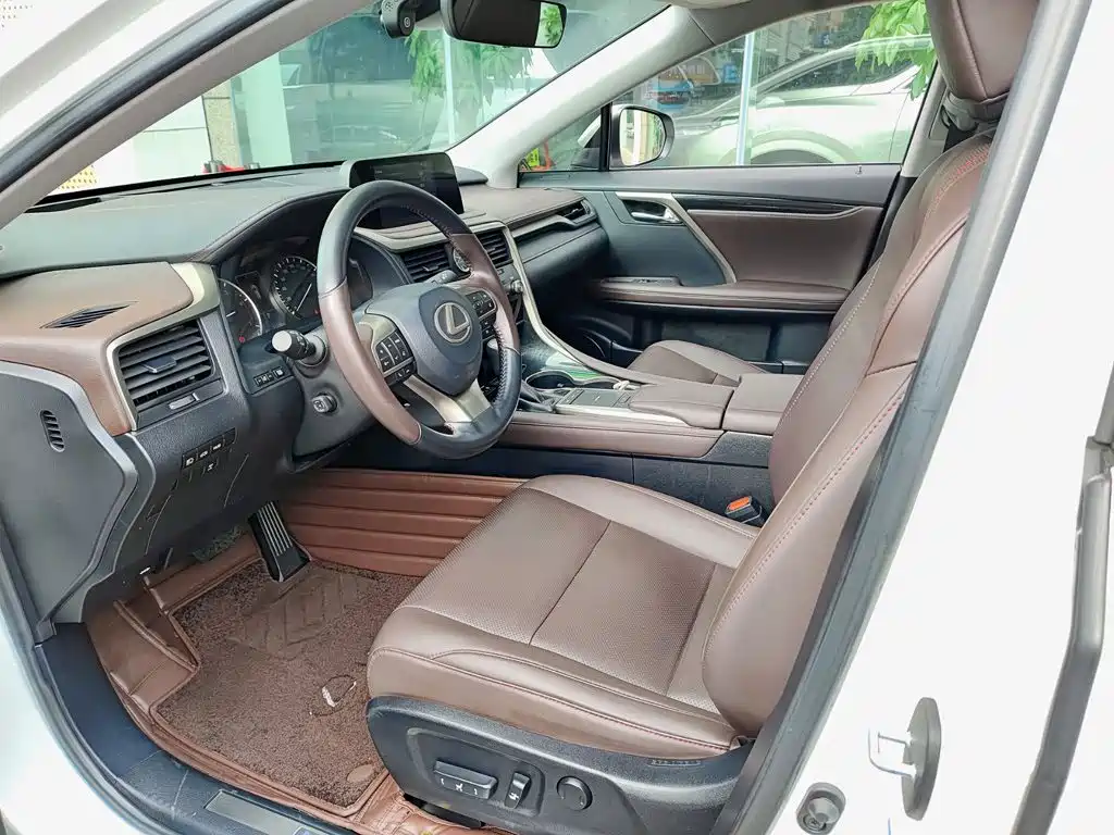 Lexus RX — миниатюра 7
