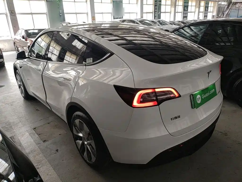 Tesla Model Y 2021 3D7
