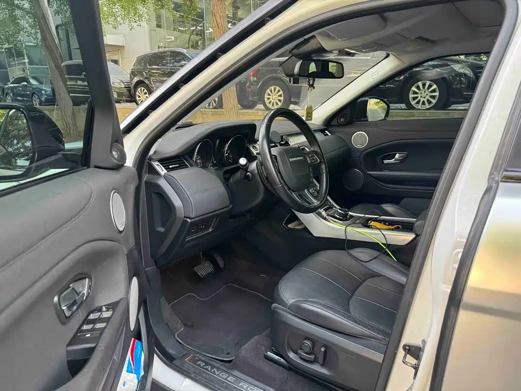 Land Rover Evoque — миниатюра 14