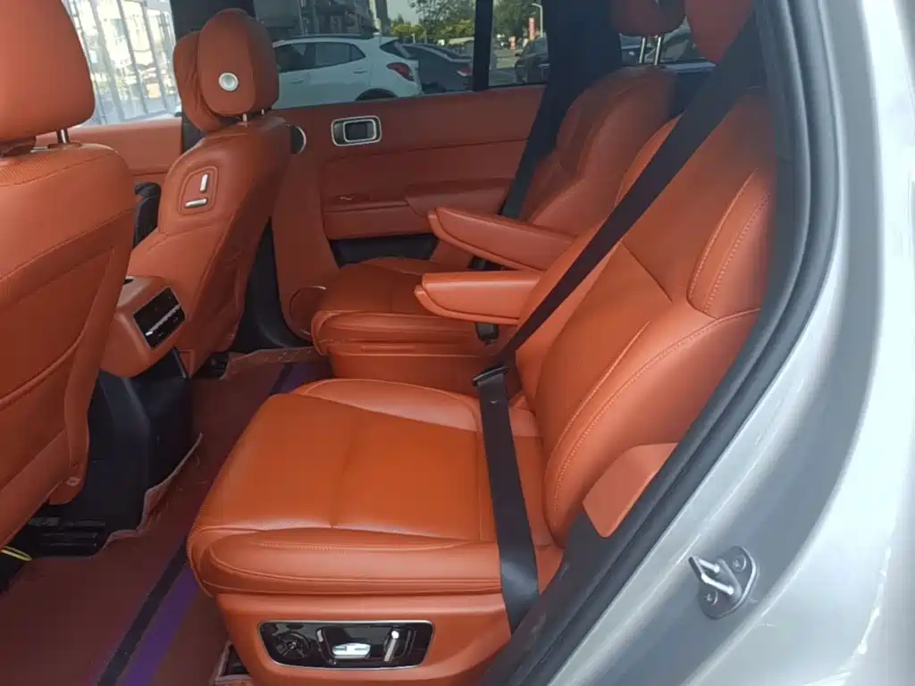 Li Auto Li L8 — миниатюра 17