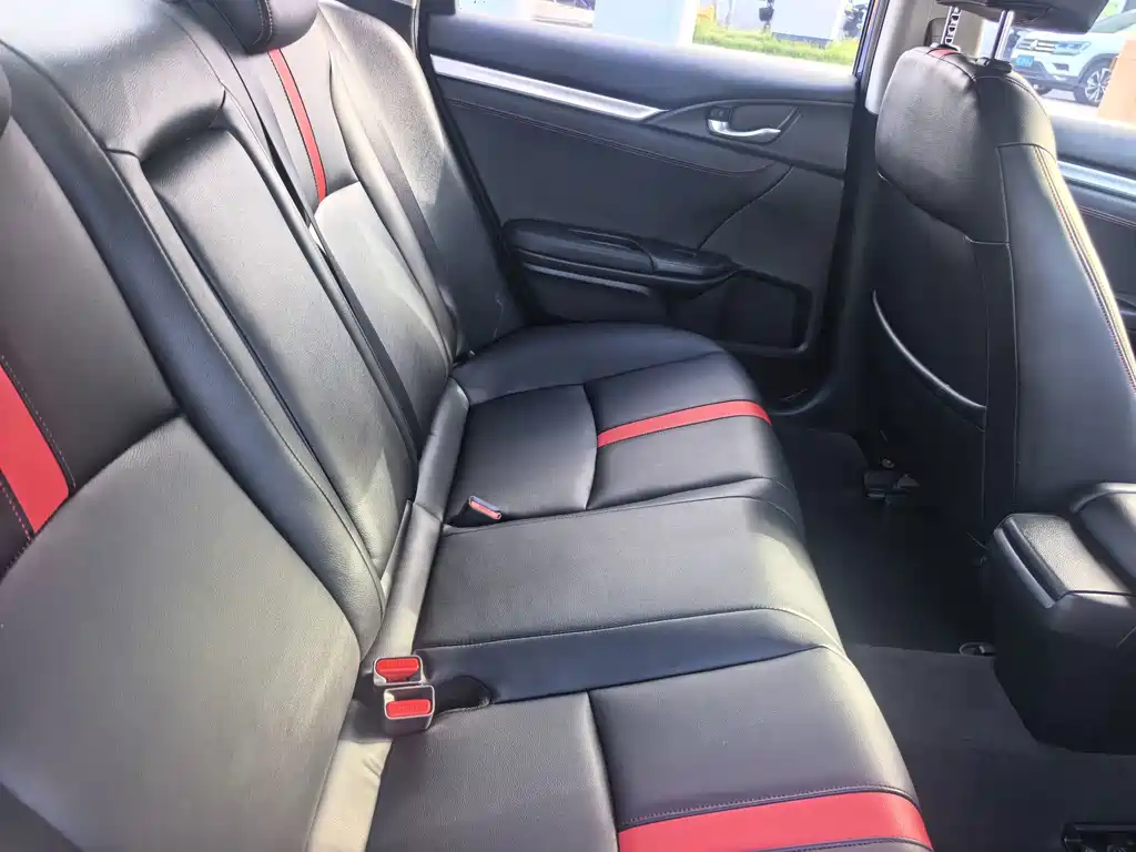 Honda Civic — миниатюра 16