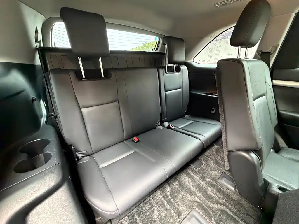 Toyota Highlander — миниатюра 15