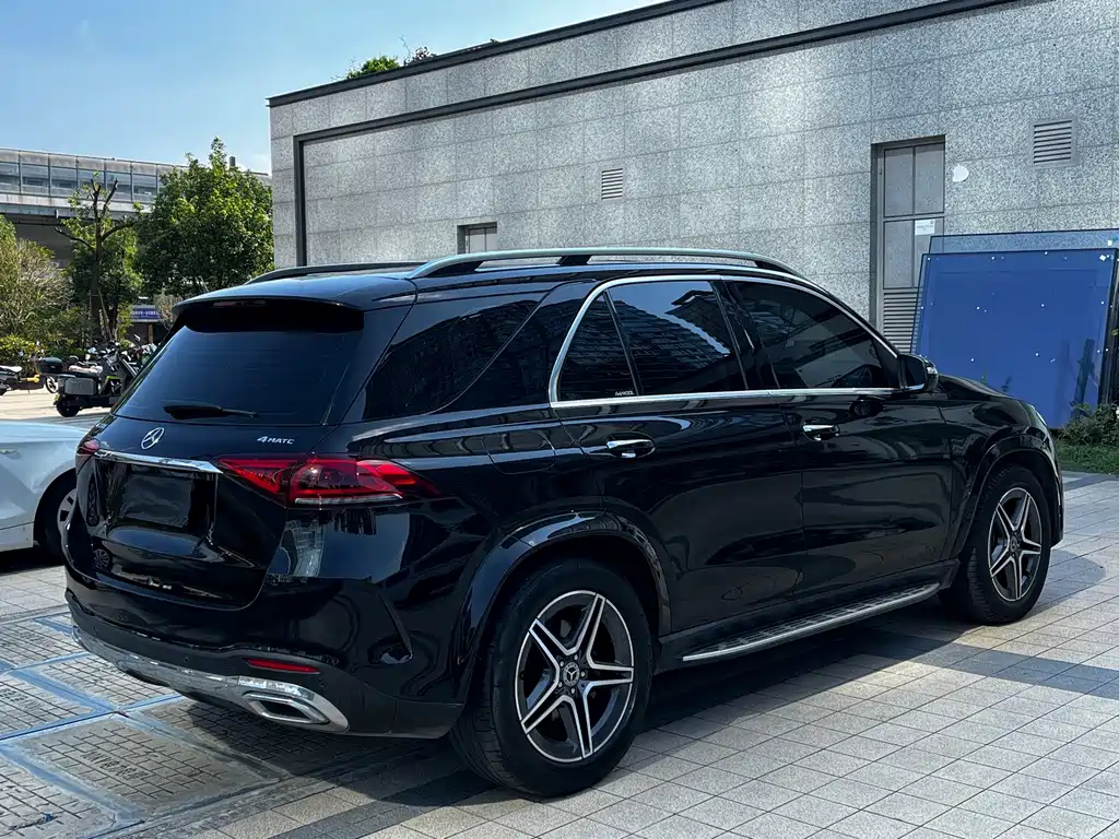 Mercedes-Benz GLE (Import) — миниатюра 18
