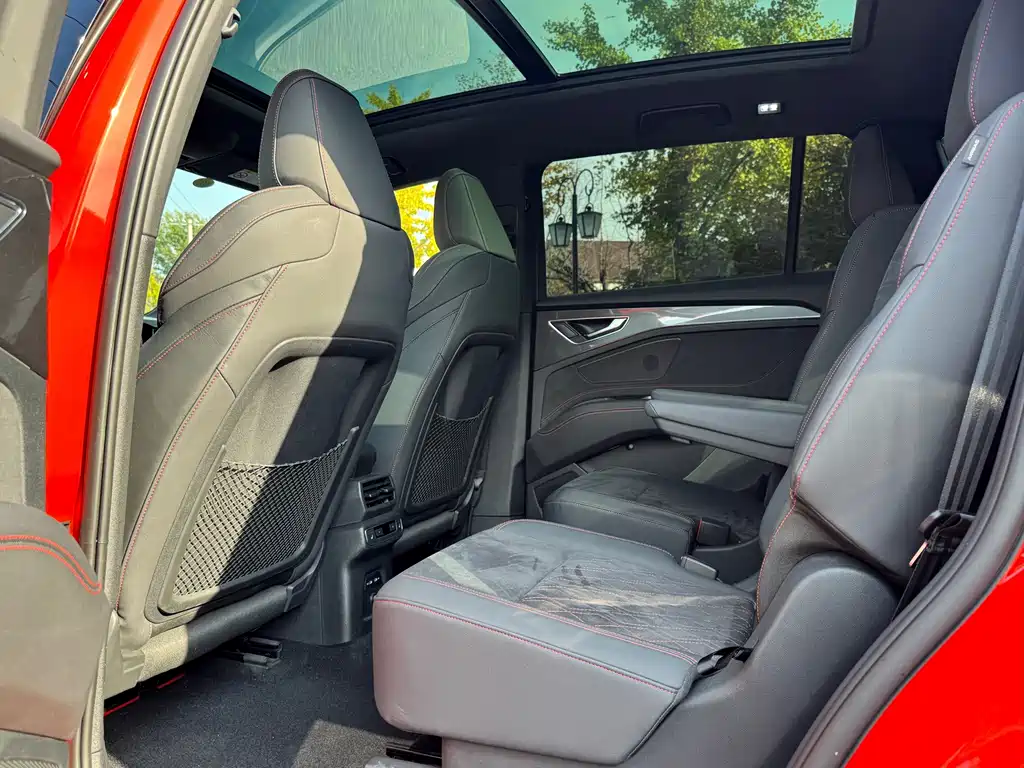 Audi Q5 e-tron — миниатюра 12
