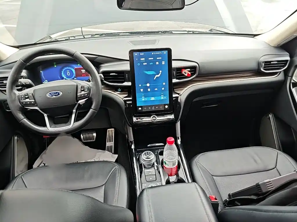 Ford Explorer — миниатюра 10