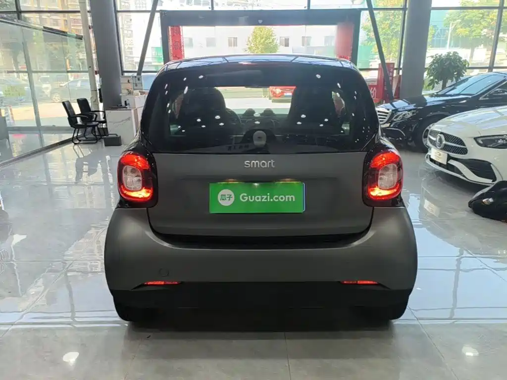 smart Smart Fortwo — миниатюра 6