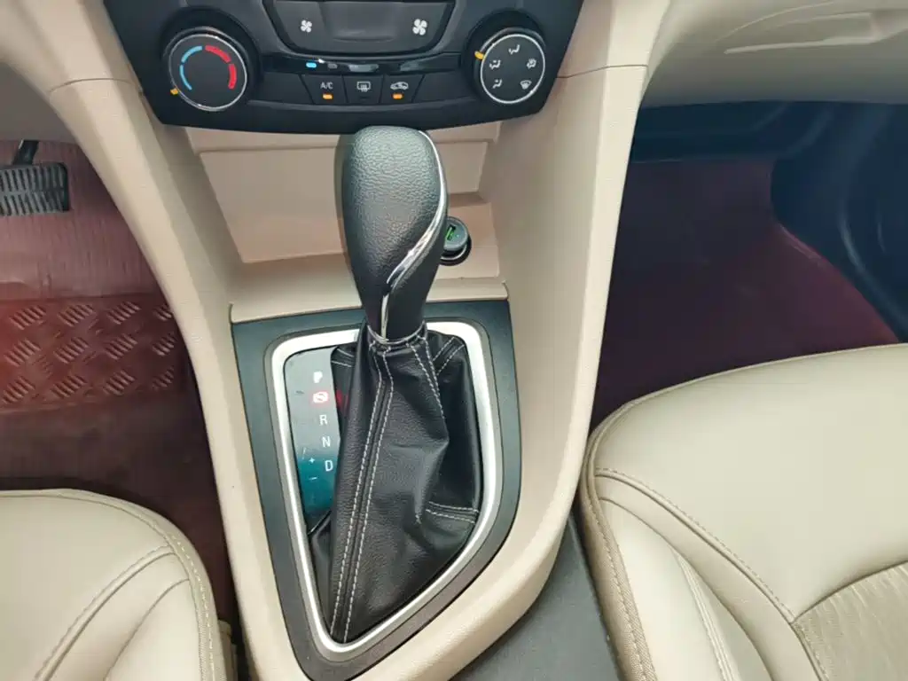 Buick Excelle — миниатюра 14