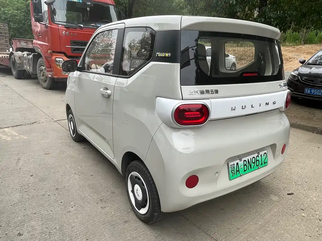 Wuling MINIEV — миниатюра 9
