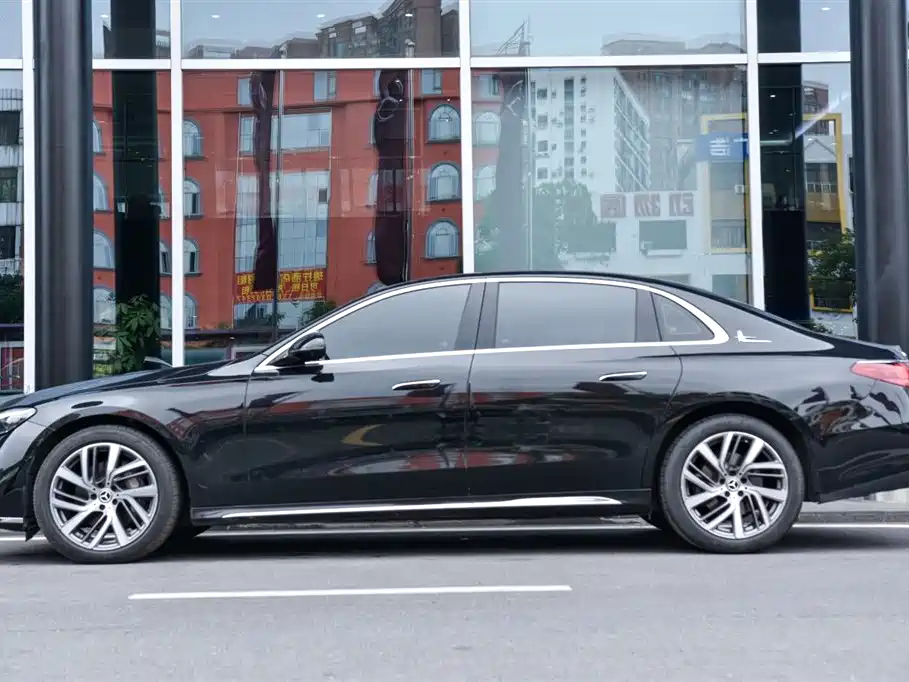 Mercedes-Benz E-Class E 2024 E 300 L Fashion