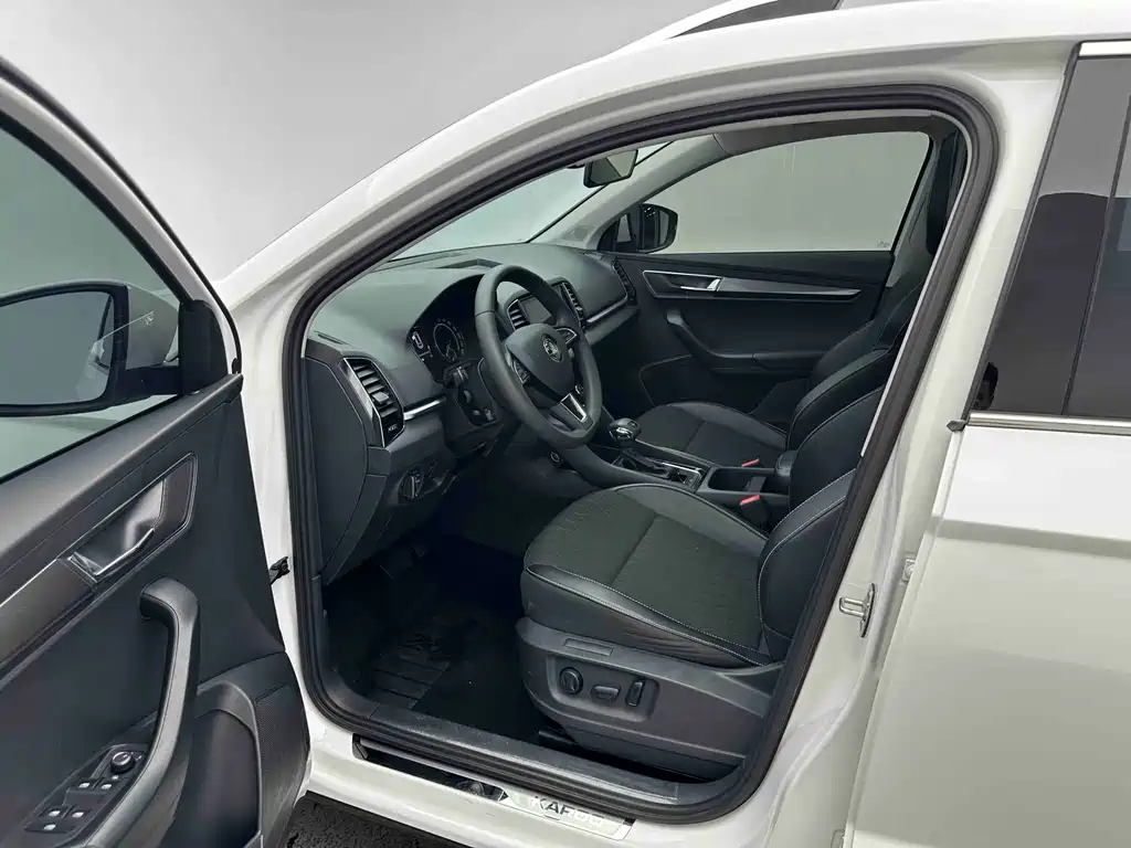 Skoda Karoq — миниатюра 9