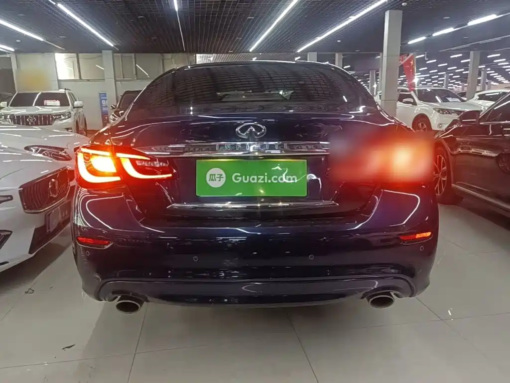 Infiniti Q70 2017 Q70L 2.5L Elite