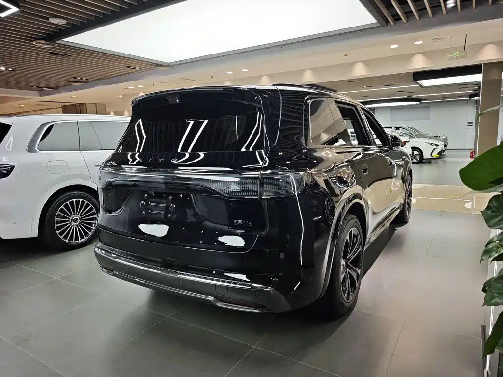 AITO AITO M8 — миниатюра 4
