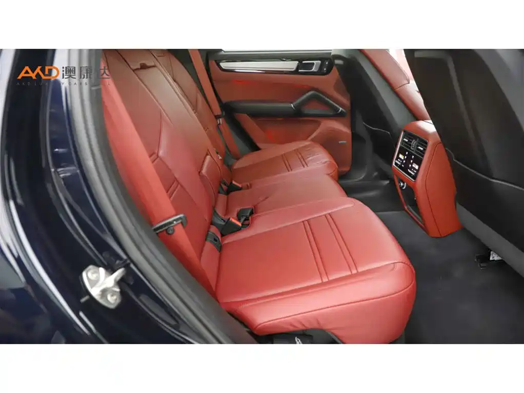 Porsche Cayenne — миниатюра 8