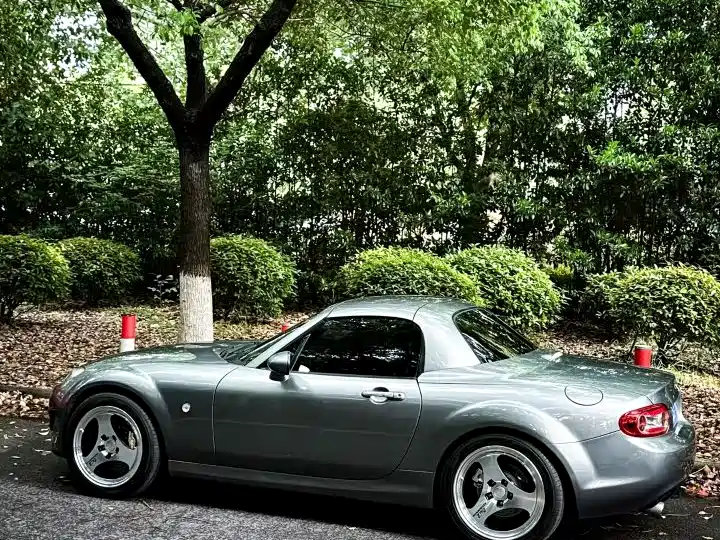 Mazda MX-5 2009 2.0