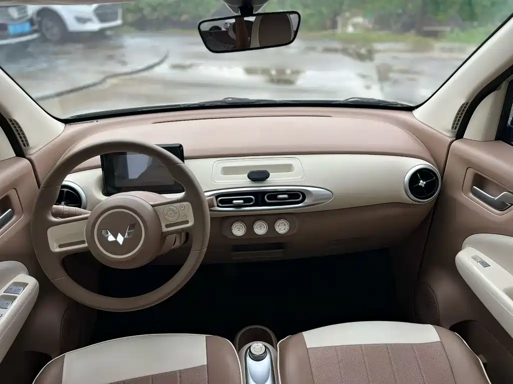 Wuling Mini EV MINIEV 2025
