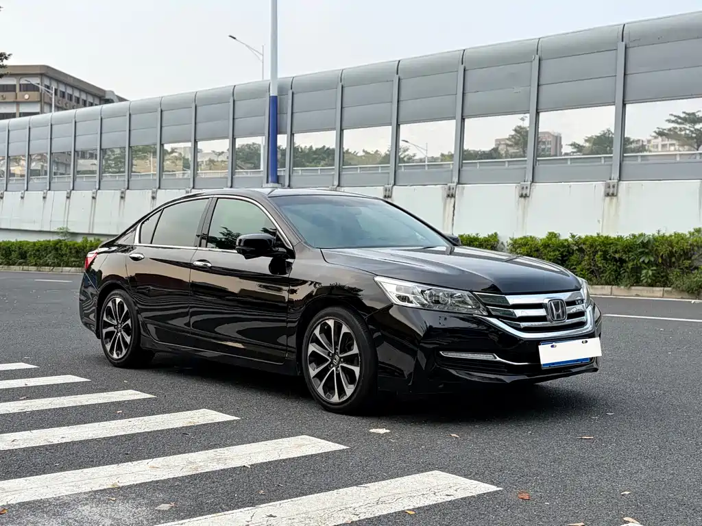 Honda Accord — миниатюра 3