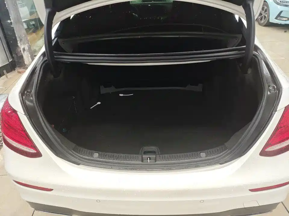 Mercedes-Benz E-Class E 2018 E 200 L Sport