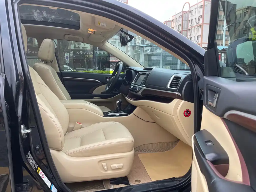 Toyota Highlander — миниатюра 14