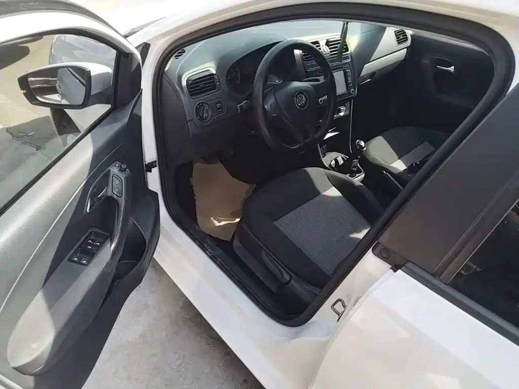 Volkswagen Polo — миниатюра 16
