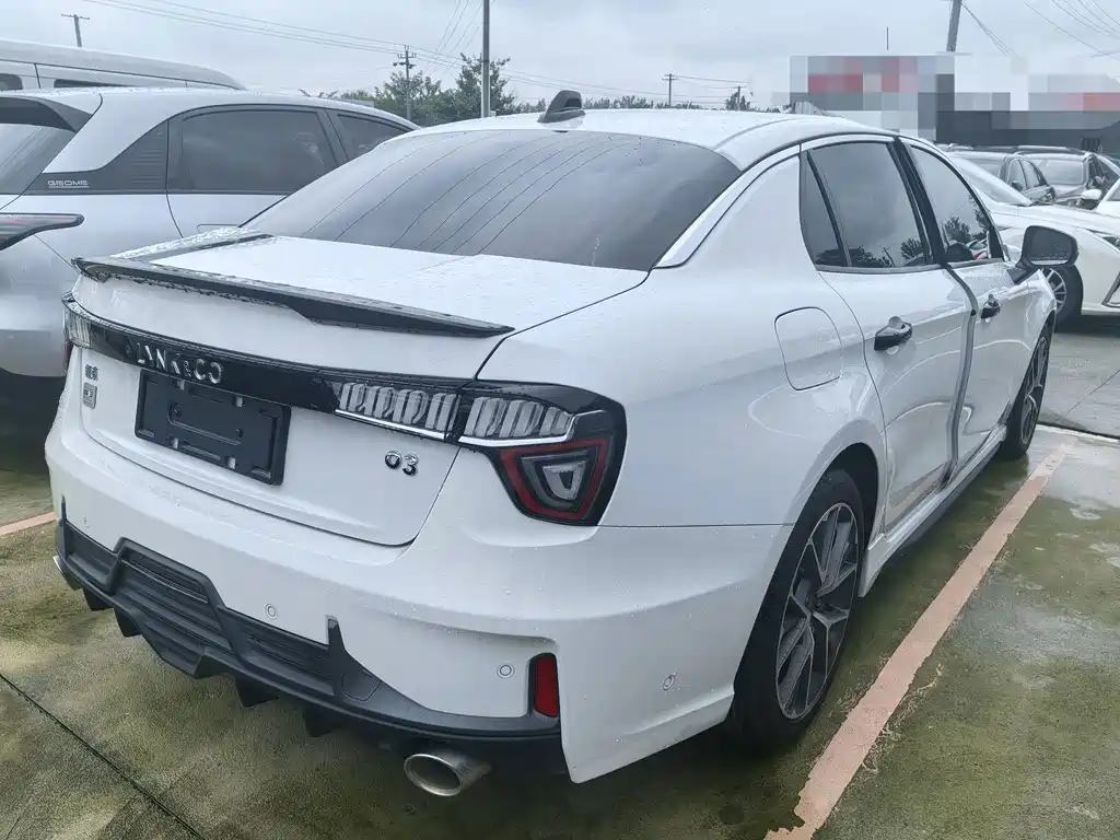 Lynk & Co 03 — миниатюра 13