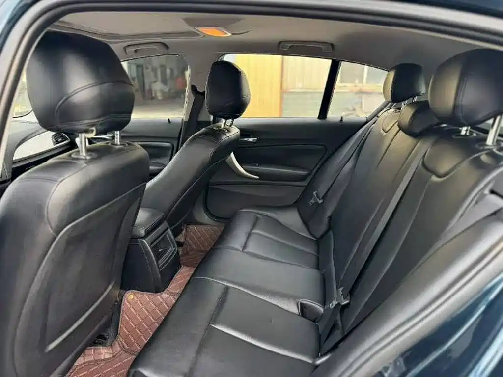 BMW 1 Series (Import) — миниатюра 8