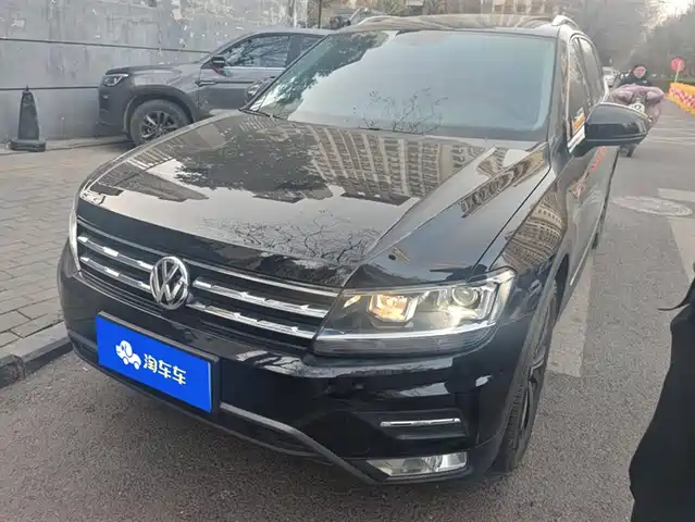 VOLKSWAGEN TIGUAN L 2020