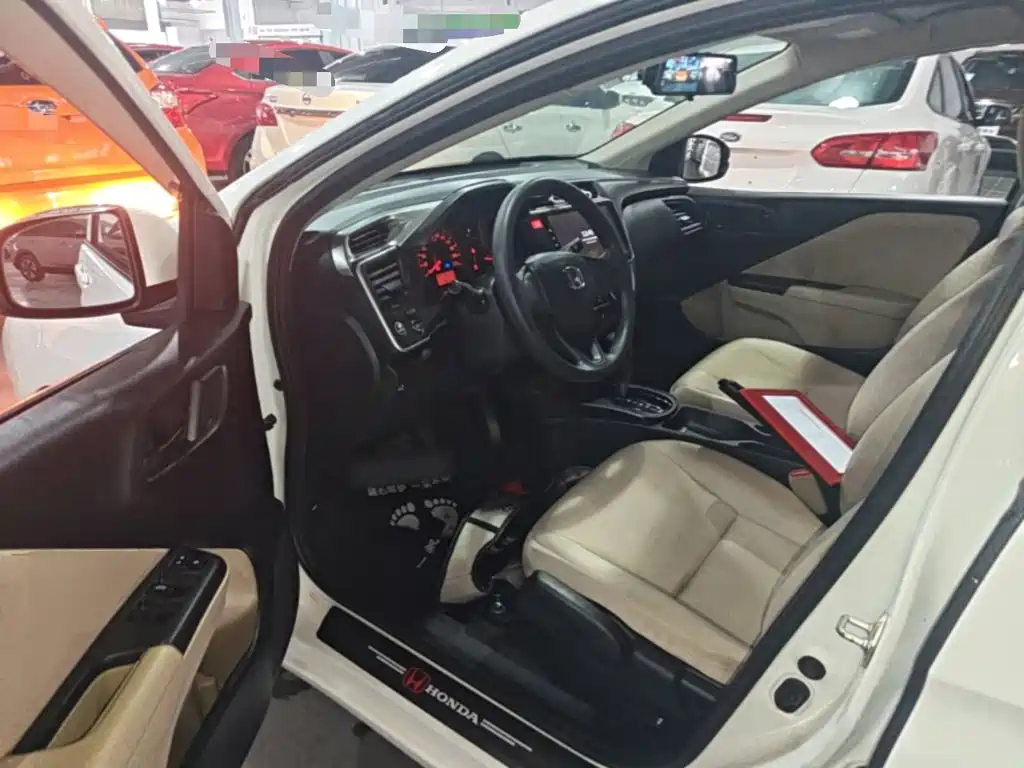 Honda City — миниатюра 16