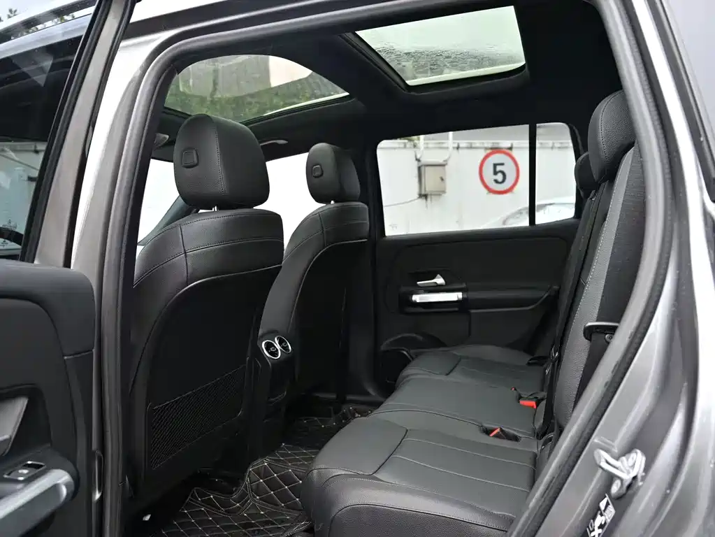 Mercedes-Benz GLB — миниатюра 7