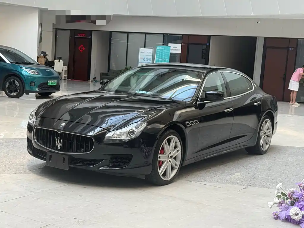 Maserati Quattroporte