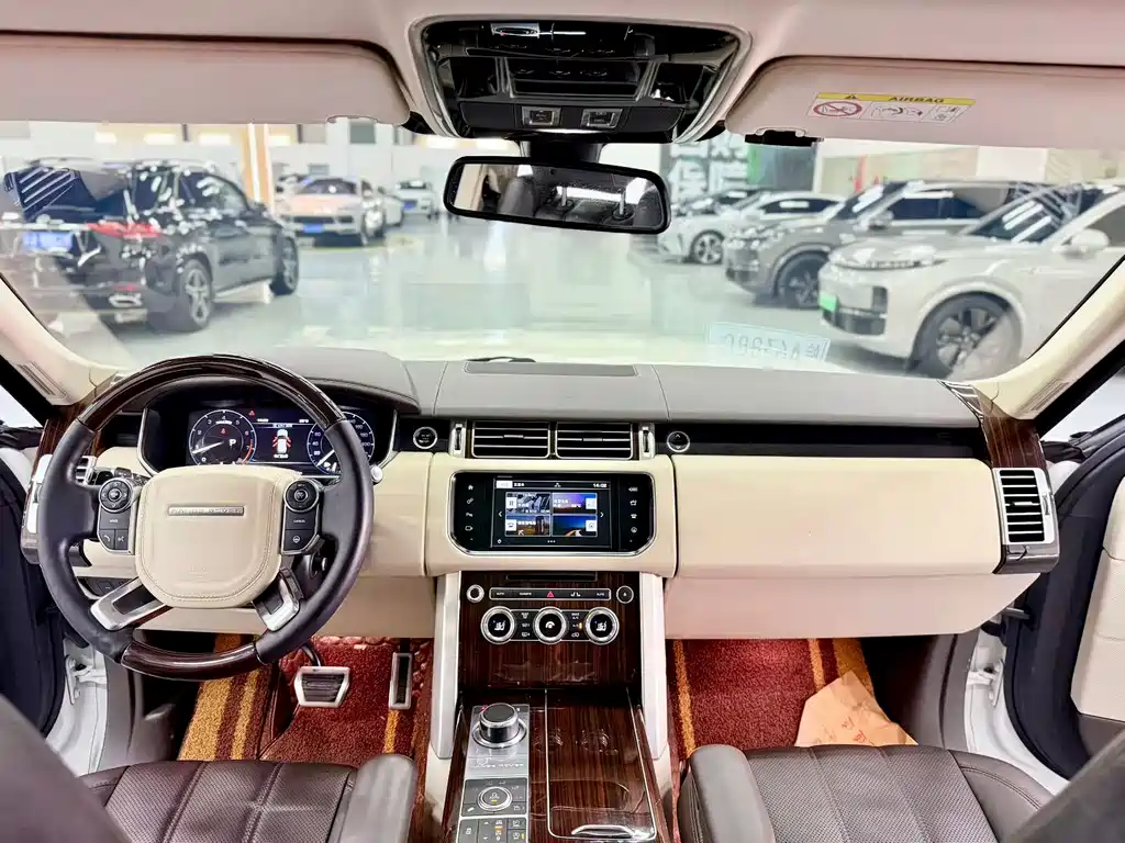 Land Rover Range Rover — миниатюра 5