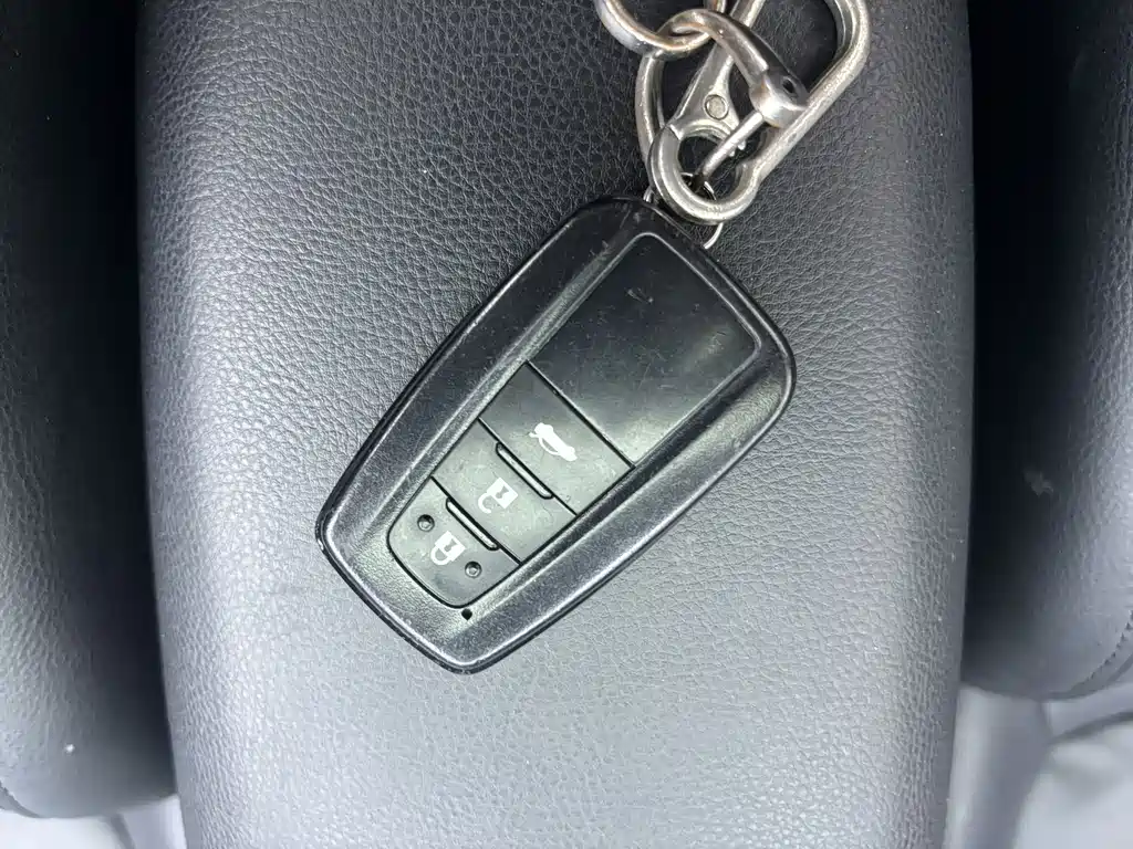 Toyota Corolla — миниатюра 7