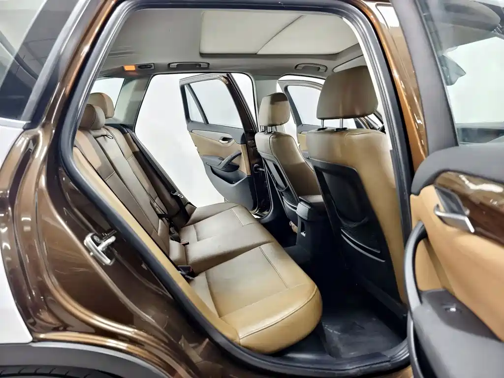 BMW X1 (Import) — миниатюра 15
