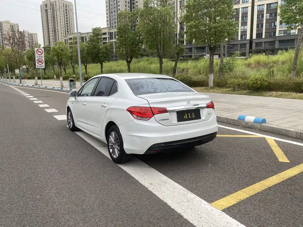 Citroen C4L — миниатюра 4