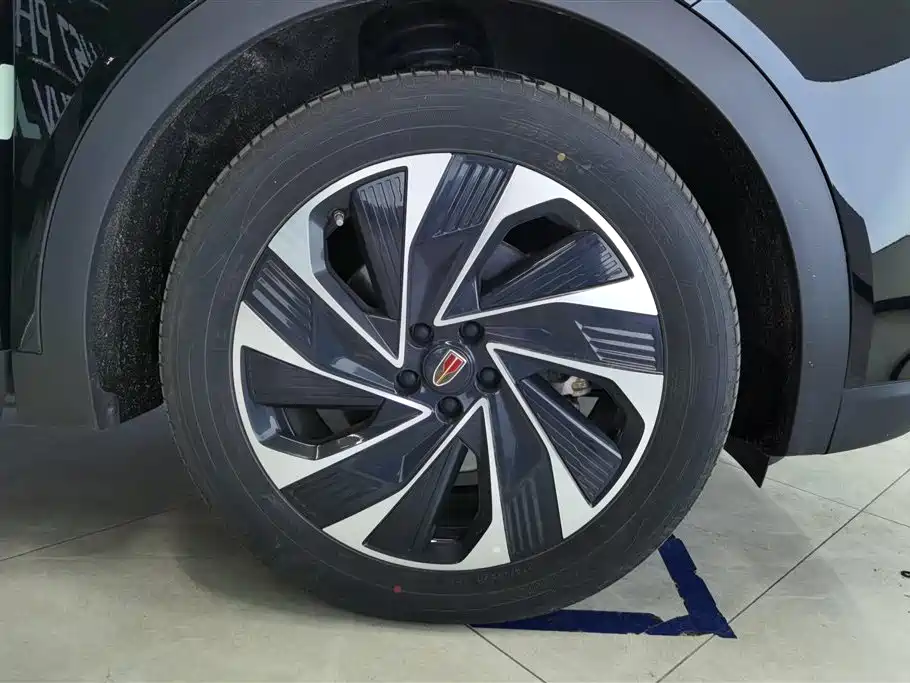 Hongqi HS7 PHEV 2024 2.0T PHEV 6 мест