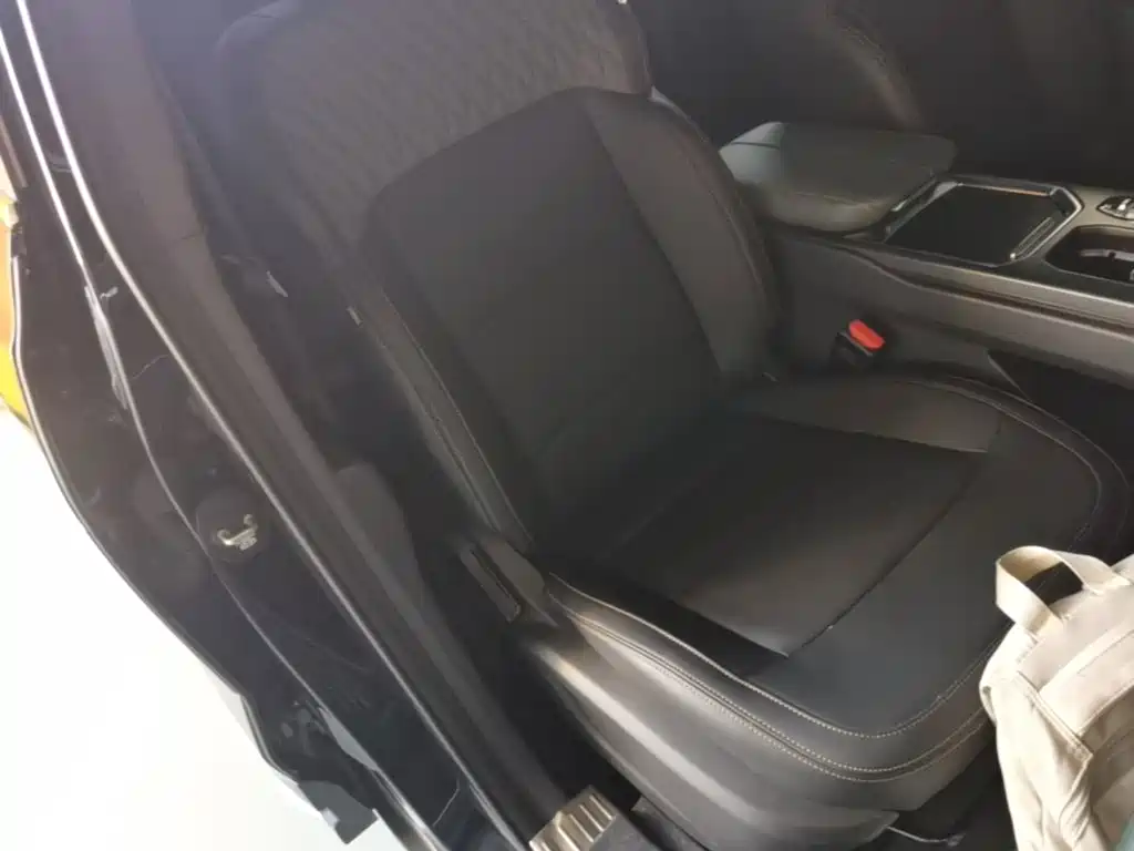 Geely Haoyue L — миниатюра 25