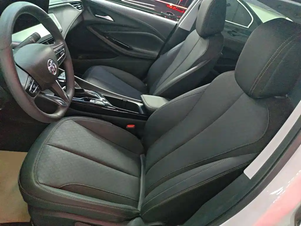 Buick Verano — миниатюра 15